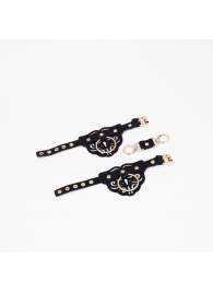 Черные кожаные наручники с клепками, кольцами и золотистой фурнитурой - Crazy Handmade - купить с доставкой в Набережных Челнах