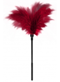 Пластиковая метелочка с красными пёрышками Small Feather Tickler - 32 см. - Blush Novelties - купить с доставкой в Набережных Челнах