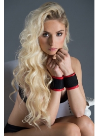 Полиуретановые манжеты для фиксации рук вместе Bound Together Wrist Restraints - Blush Novelties - купить с доставкой в Набережных Челнах