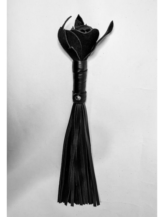 Черная кожаная плеть с розой в рукояти - 40 см. - БДСМ Арсенал - купить с доставкой в Набережных Челнах